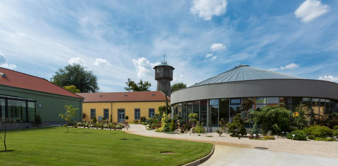 Wellness A Relax Centrum Palarikovo Ngoại thất bức ảnh